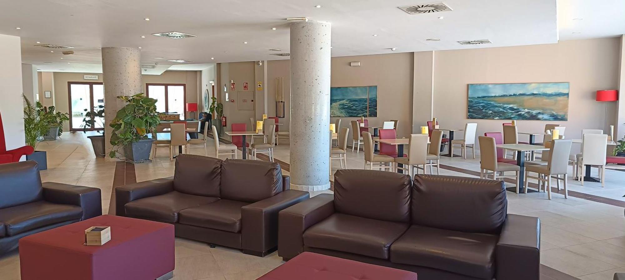 Ohtels Campo De Gibraltar Hotel La Linea de la Concepcion Luaran gambar