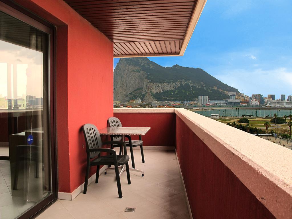Ohtels Campo De Gibraltar Hotel La Linea de la Concepcion Luaran gambar